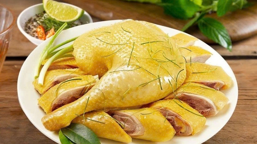 Ăn da gà có tốt không? Có cần kiêng khi bị ho?