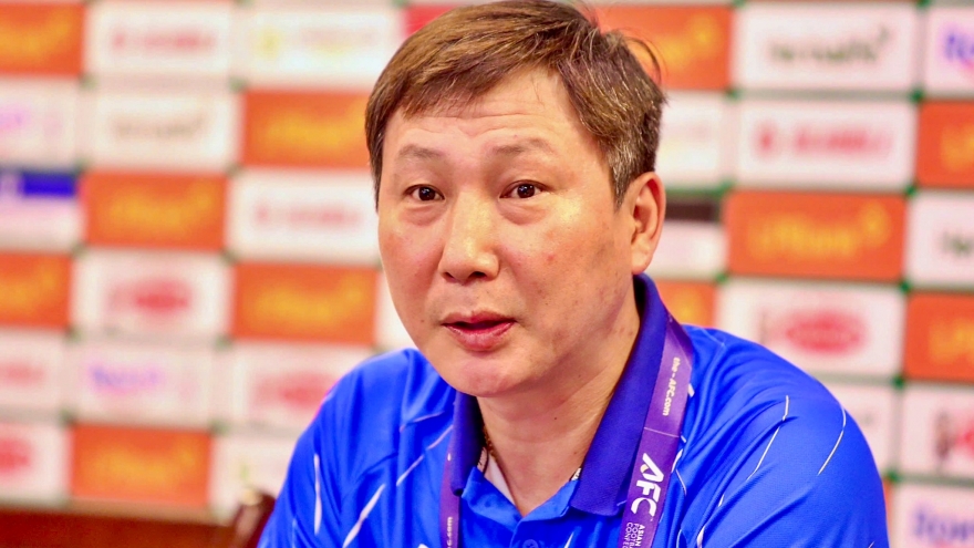 HLV Kim Sang Sik có thêm “người chia lửa” ở ĐT Việt Nam