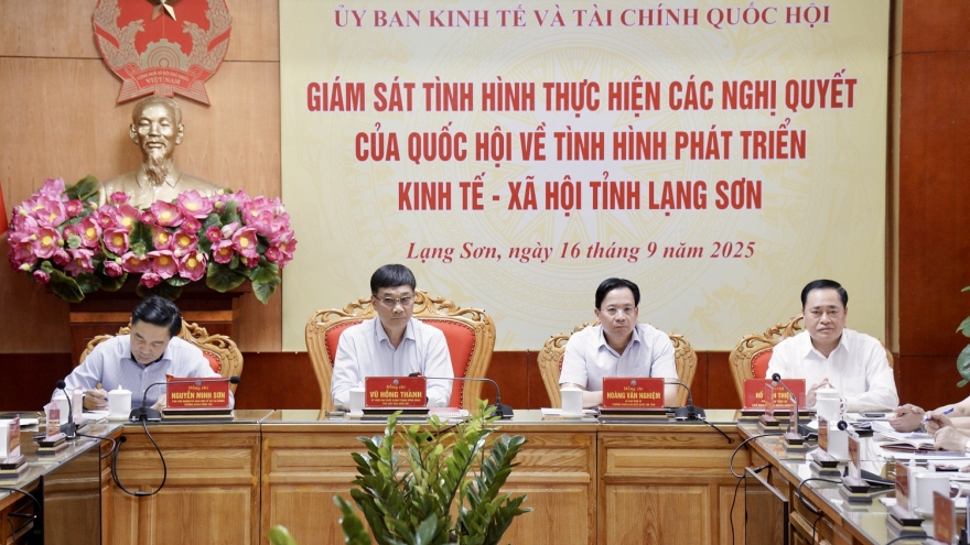 Phó Chủ tịch Quốc hội Vũ Hồng Thanh làm việc tại Lạng Sơn