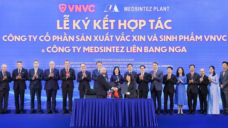 Nga chuyển giao công nghệ sản xuất thuốc và vaccine thế hệ mới cho Việt Nam