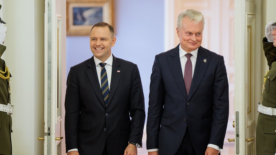 Tổng thống Ba Lan và Litva bất đồng quan điểm về việc Ukraine gia nhập EU