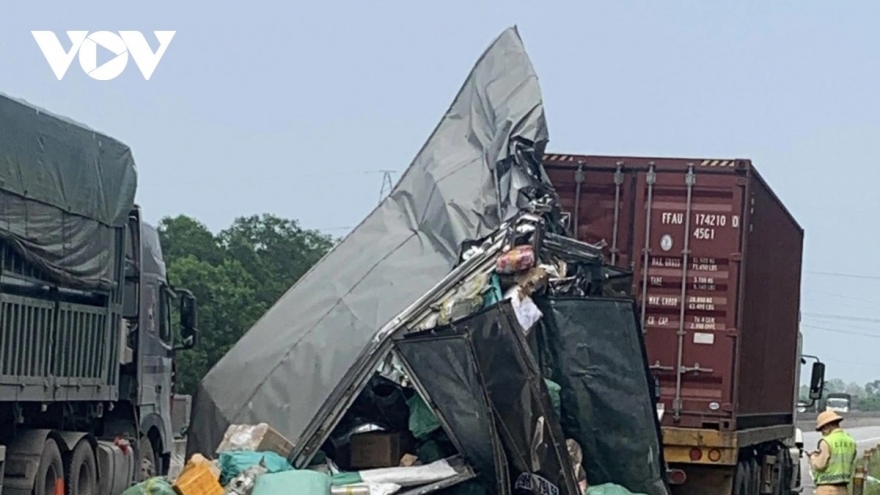 Chỉ trong 2 tháng, gần 1.100 vụ tai nạn khiến 633 người chết liên quan xe vận tải