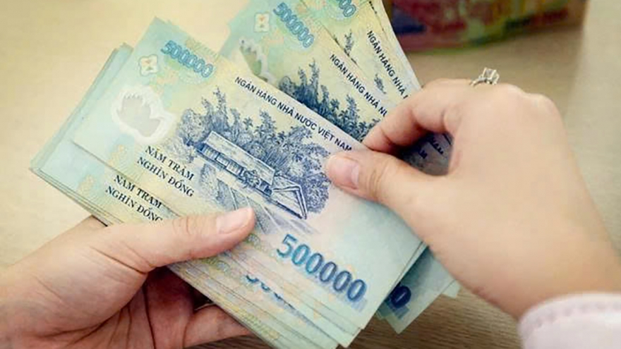 Giao dịch nào phải báo cáo vì nghi ngờ liên quan đến rửa tiền từ 01/11/2025?