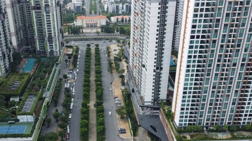 Giá nhà “trên trời” và giấc mơ an cư của người lao động