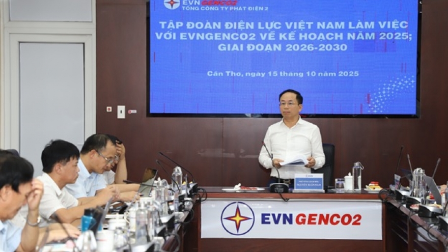 EVN làm việc với EVNGENCO2 về kế hoạch sản xuất kinh doanh