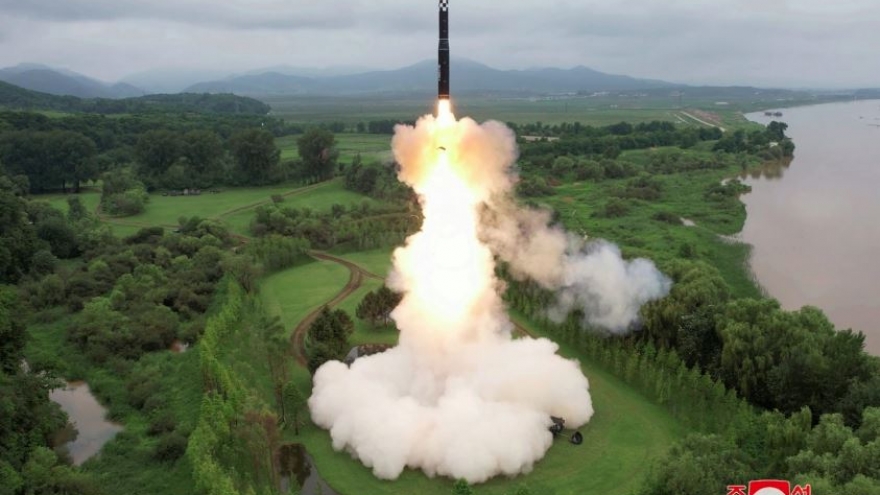 Vụ phóng tên lửa của Triều Tiên không gây tác động tới Nhật Bản