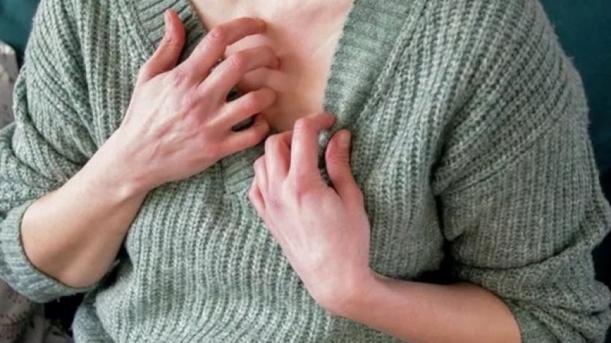 Người có thận suy yếu thường có những dấu hiệu này ở tay nhưng ít được chú ý