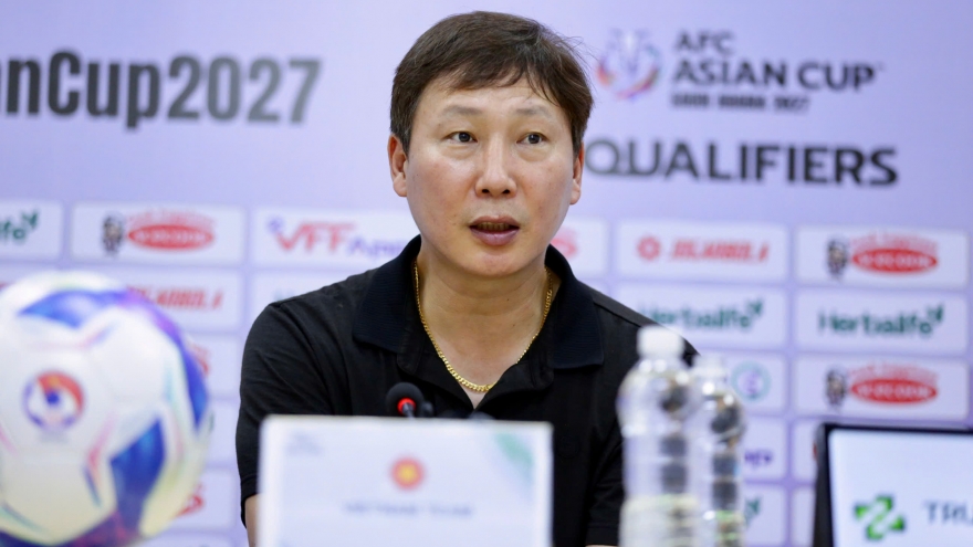 HLV Kim Sang Sik nói gì khi ĐT Việt Nam thắng chật vật ĐT Nepal?