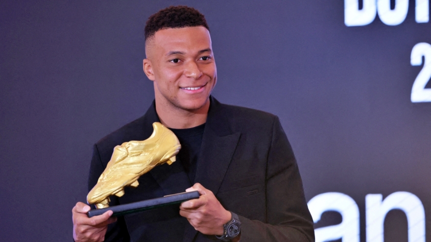 Mbappe giành danh hiệu Chiếc Giày Vàng châu Âu