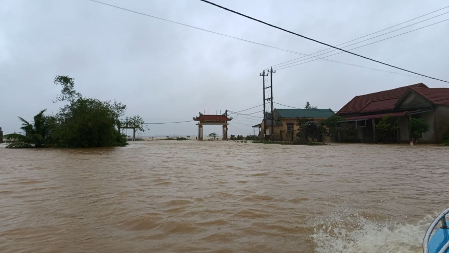 Thời tiết ngày 31/10: Miền Bắc chuyển lạnh, miền Trung mưa lớn kéo dài