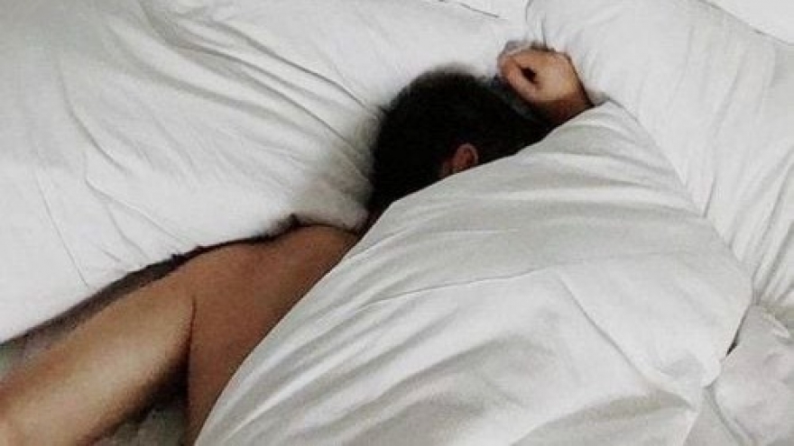 Phải làm sao khi ham muốn tình dục quá mạnh mẽ khi còn độc thân?