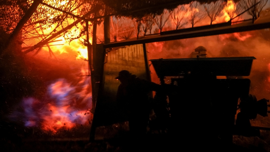 Toàn cảnh quốc tế trưa 6/11: Ukraine phản công, treo quốc kỳ ở Pokrovsk