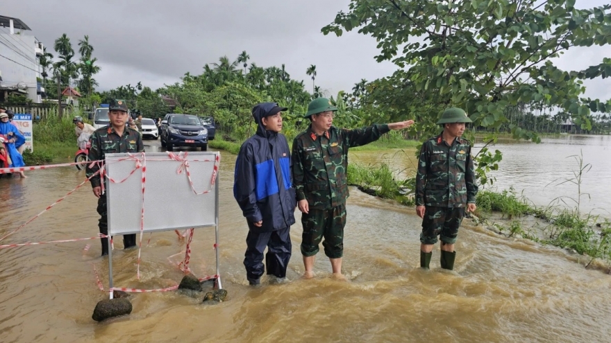 Mưa lũ miền Trung gây thiệt hại nhiều cơ sở hạ tầng về thủy lợi