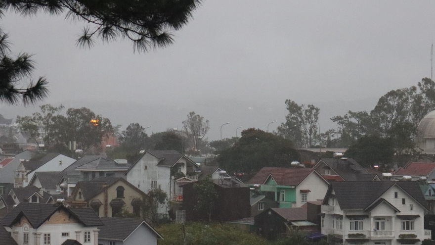 Các địa phương ở Lâm Đồng chủ động cho học sinh nghỉ học tránh bão