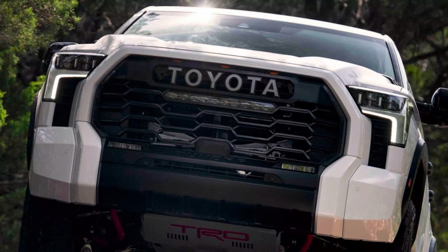 Toyota và Lexus triệu hồi thêm 127.000 xe V6 vì lỗi động cơ