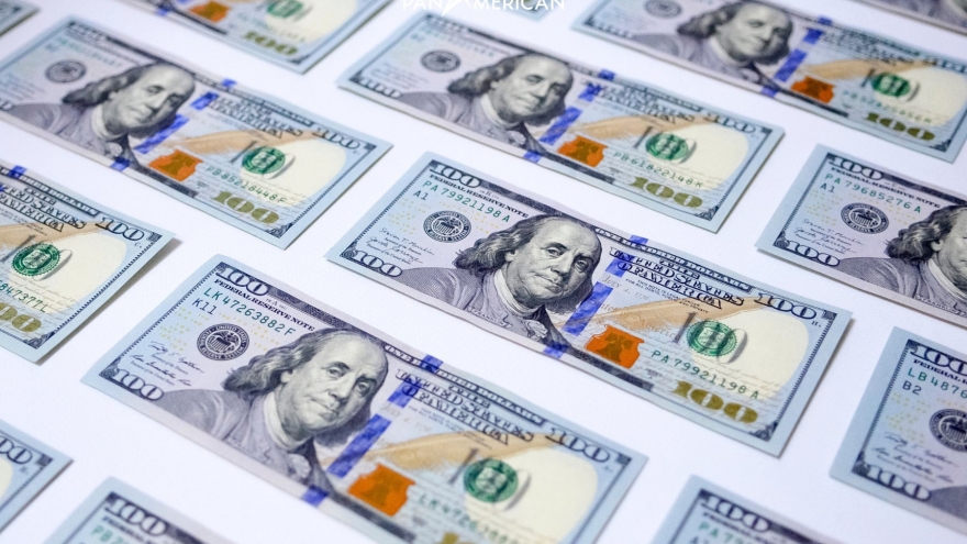 Tỷ giá USD hôm nay 5/11: Chỉ số USD index vượt mức 100 điểm