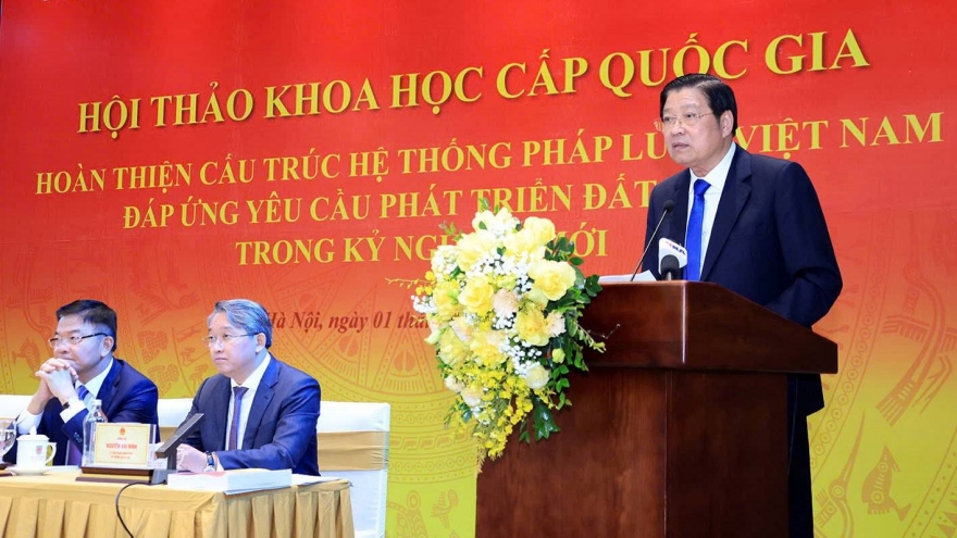 "Tiến hành đợt tổng rà soát văn bản pháp luật để xử lý chồng chéo, mâu thuẫn"