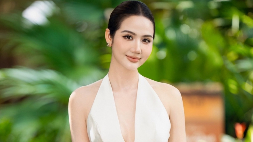 Huyền Lizzie: Tôi gần như bê nguyên cảm xúc thật của mình vào "Cách em 1 milimet”