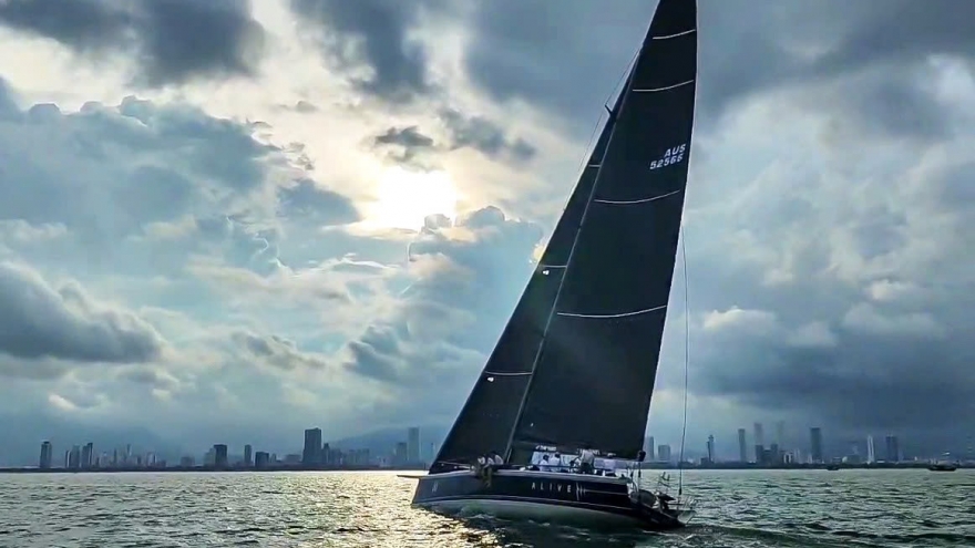 Khánh Hòa đón đoàn thuyền buồm thể thao cùng du khách đến từ nhiều nước