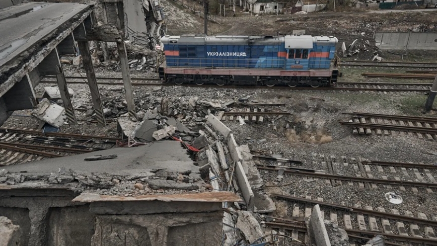 Nga siết vòng vây ở Pokrovsk, Ukraine đối mặt nguy cơ mất thêm lãnh thổ