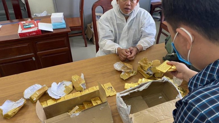 Chênh lệch giá lớn khiến buôn lậu vàng thành “điểm nóng”