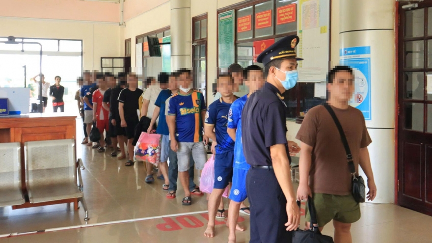 Tiếp nhận 64 người Việt chạy thoát khỏi ổ lừa đảo “Việc nhẹ lương cao”