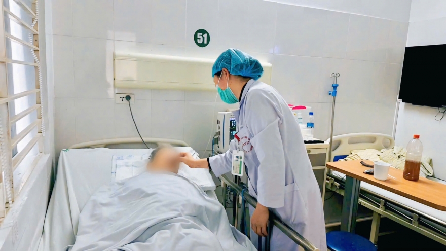 Mùa lạnh - “kẻ thù" thầm lặng của người cao tuổi