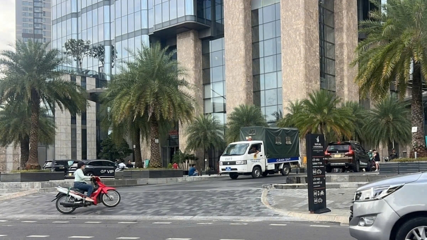 Nóng 24h: Điều tra vụ thi thể trong túi tại tòa nhà ở TP.HCM