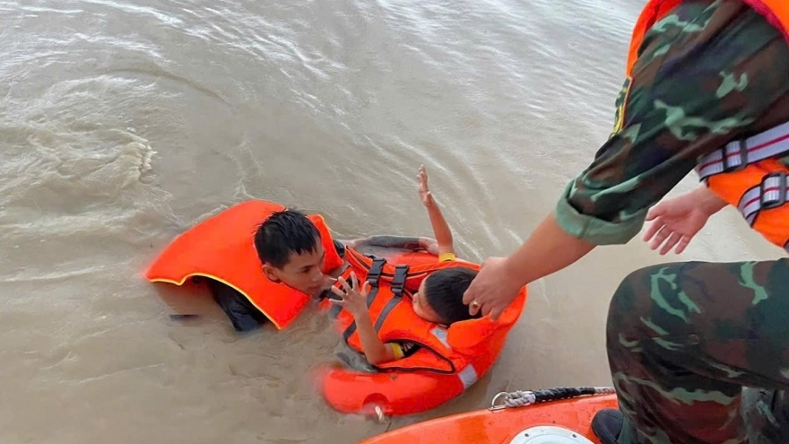 Quân đội nhân dân - điểm tựa lòng tin của người dân vùng lũ Khánh Hòa