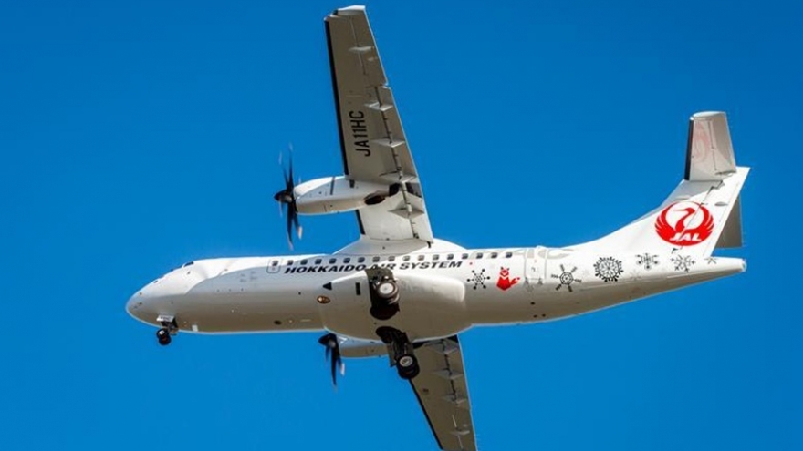 Máy bay chở khách của Nhật Bản phải hạ cánh khẩn cấp do sự cố động cơ