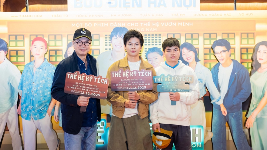 NSND Trần Lực đồng hành cùng con trai Trần Tú ở vai chính đầu tiên