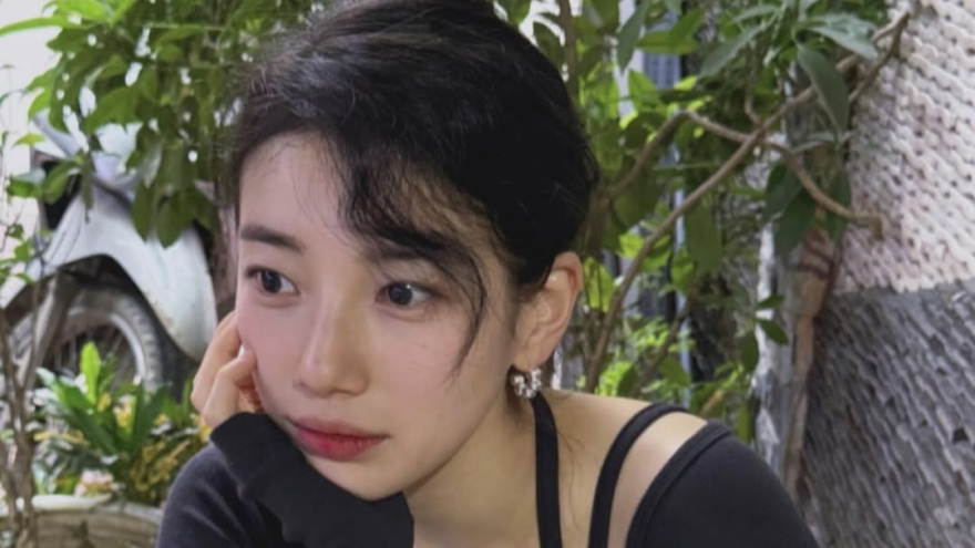 "Tình đầu quốc dân" Suzy khoe ảnh chụp ở Việt Nam