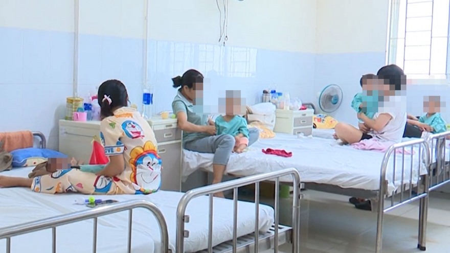 Bé gái 8 tuổi ở Đồng Nai tử vong do bệnh tay chân miệng biến chứng nặng