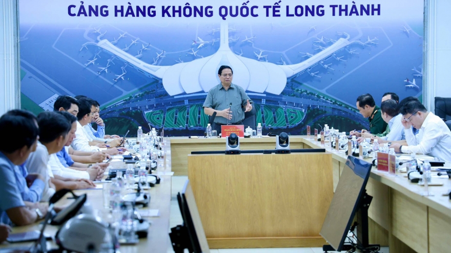 Thủ tướng: Sân bay Long Thành đảm bảo điều kiện đón chuyến bay đầu tiên vào 19/12