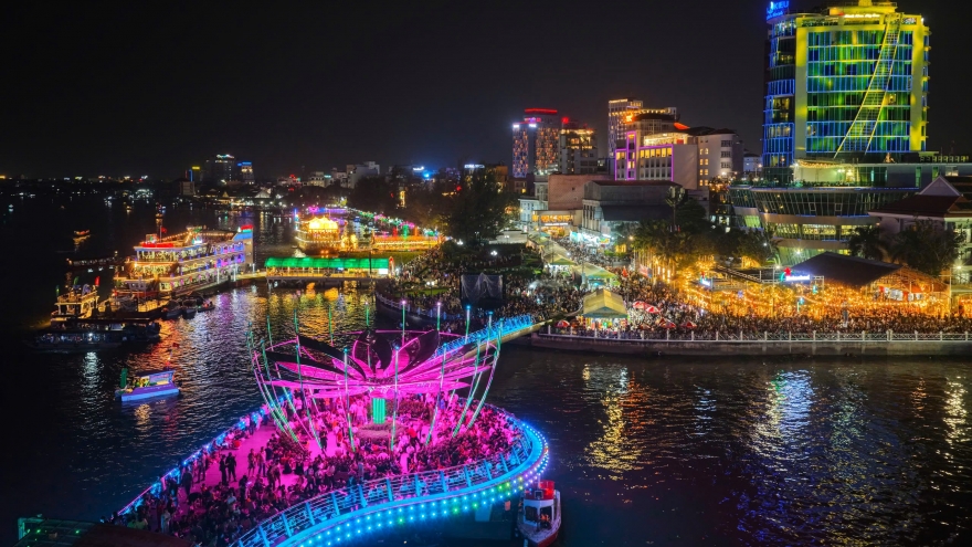 Cần Thơ chính thức khai hội Văn hoá sông nước lần thứ I năm 2025
