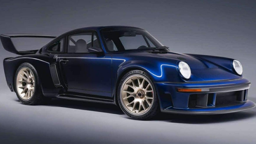 Cận cảnh Porsche 911 Singer DLS Turbo Sorcerer 710 mã lực