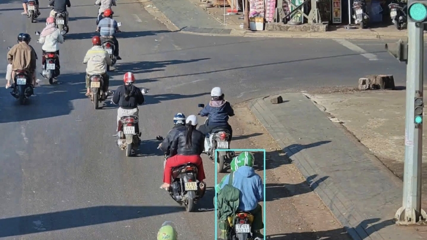 Cướp tại Phòng Giao dịch Vietcombank: Đặc điểm nhận dạng 2 đối tượng