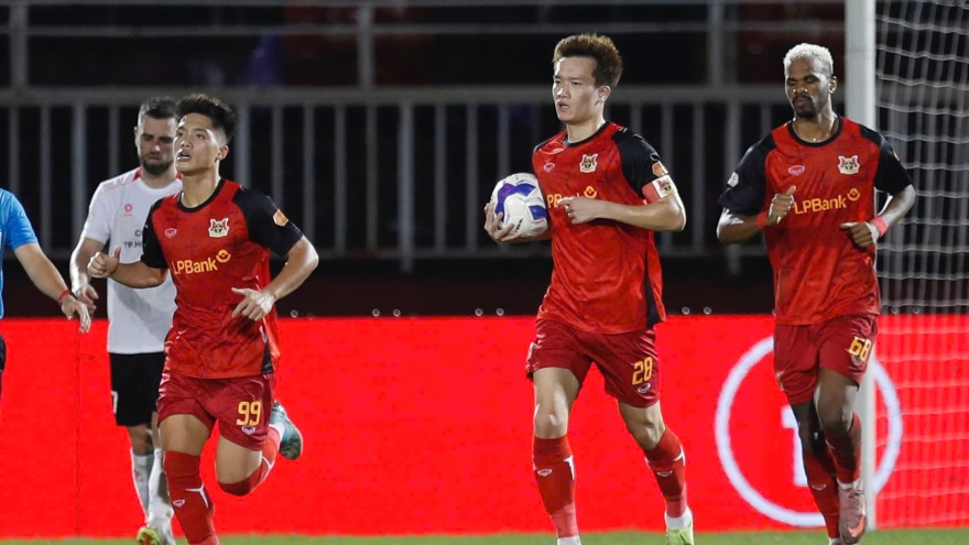 Hoàng Đức được vinh danh trước trận CAHN gặp Ninh Bình