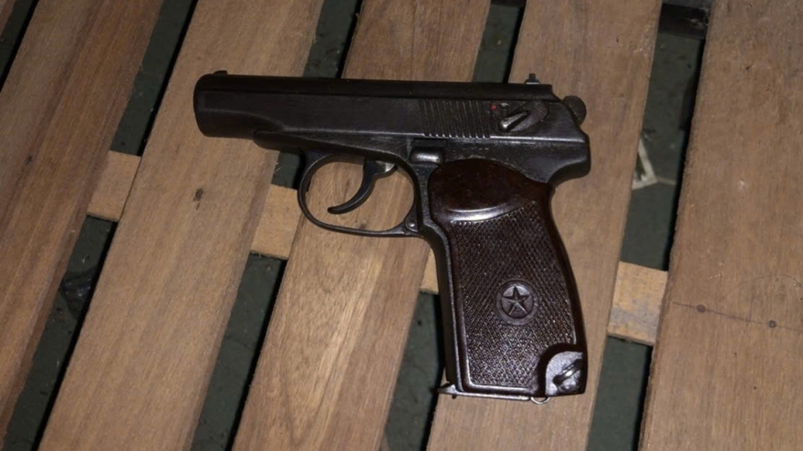 Bắt đối tượng truy nã mang súng tại nhà trọ ở Đồng Tháp