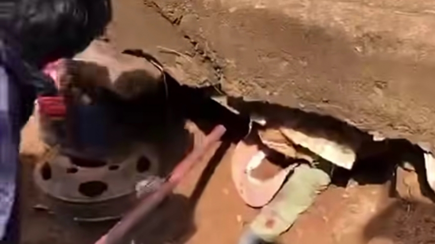 Sập bờ kè sông ở Đăk Lăk đè chết 4 người trú mưa bên dưới