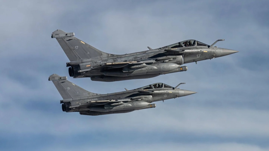 Anh và Pháp phối hợp thực hiện các cuộc không kích vào cơ sở của IS tại Syria