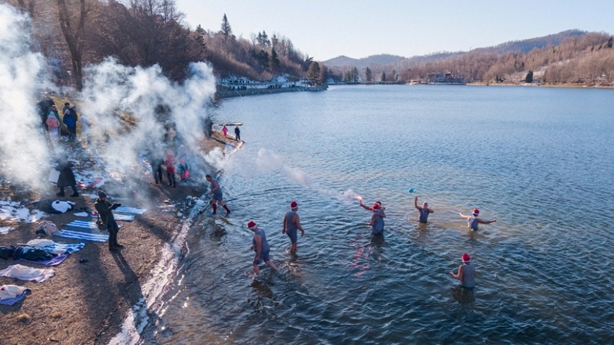 Truyền thống đếm ngược đón năm mới vào giữa trưa tại Croatia