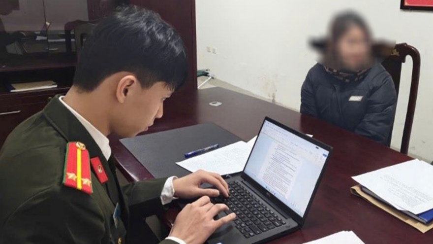 Tung tin sai sự thật về “cấm xe tải”, người phụ nữ ở Hà Nội bị phạt