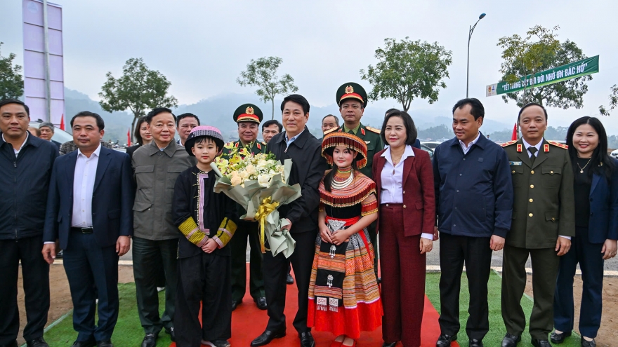 Chủ tịch nước thăm, chúc Tết Đảng bộ, chính quyền, nhân dân tỉnh Lào Cai