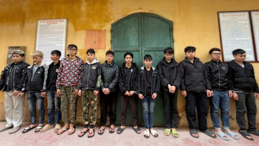 Công an Hà Nội tạm giữ nhóm hỗn chiến trong đêm