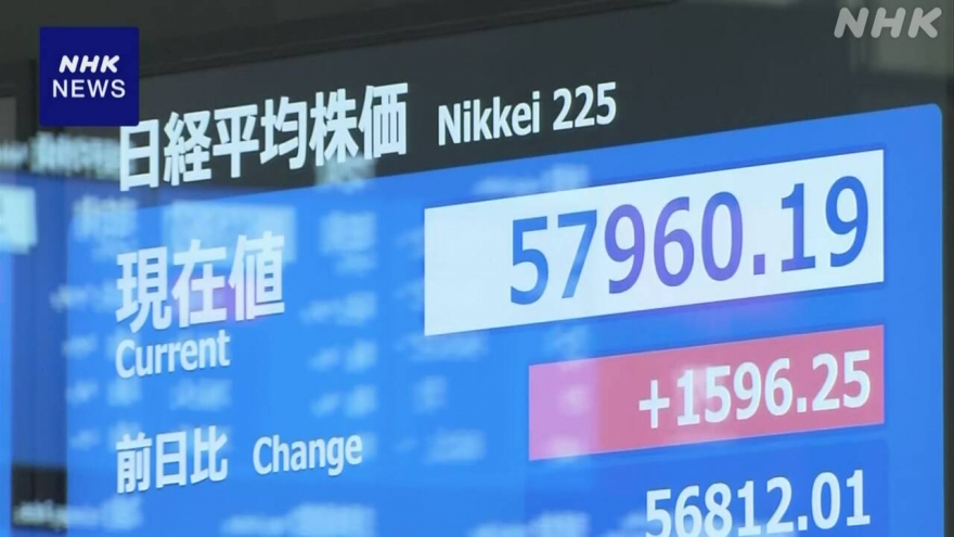 Thị trường chứng khoán Nhật Bản phản ứng mạnh trước kết quả bầu cử Hạ viện