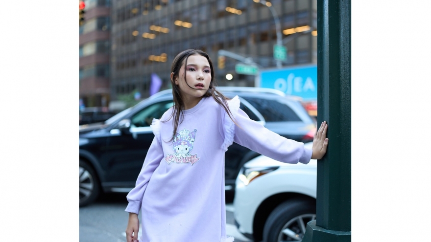 Ca sĩ Emily Wagner: Gương mặt Việt - Đức tỏa sáng trên bìa tạp chí thời trang Mỹ