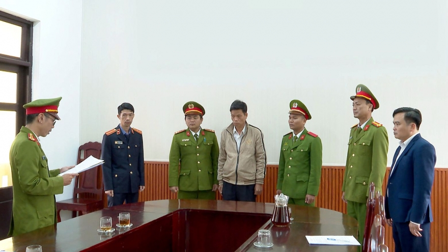 Khởi tố công chức địa chính phường về hành vi giả mạo trong công tác