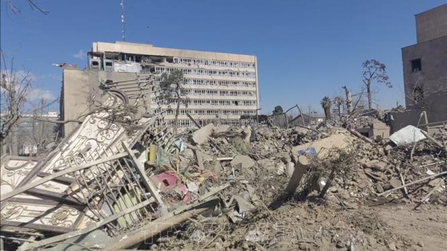 Tổng thống Iran cùng hàng triệu người xuống đường biểu tình