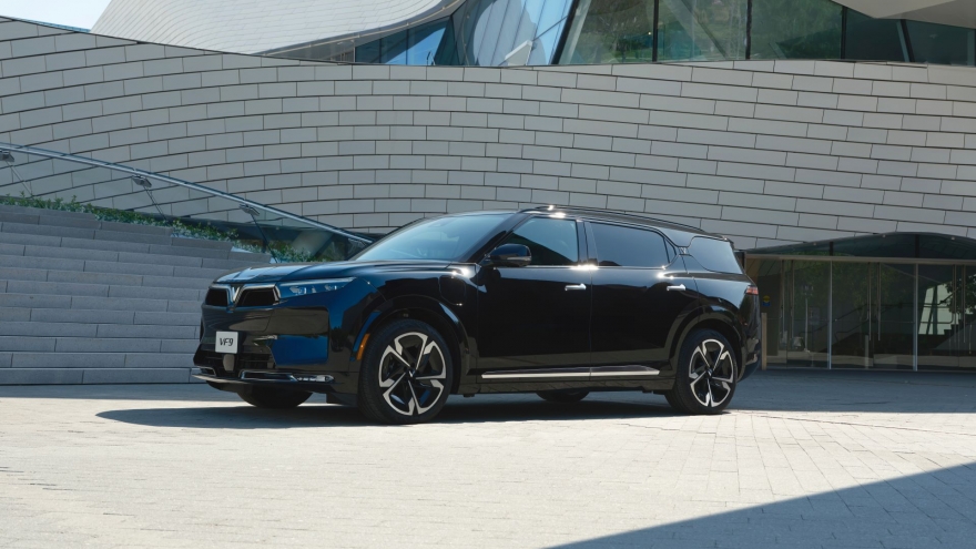 Mang 1,5 tỷ đồng đi tìm mẫu ô tô “hưởng thụ” nhất thị trường